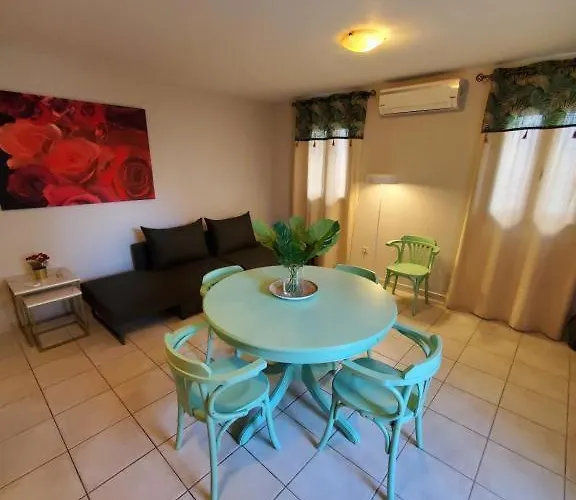 Sior Dionysios ארגוסטולי